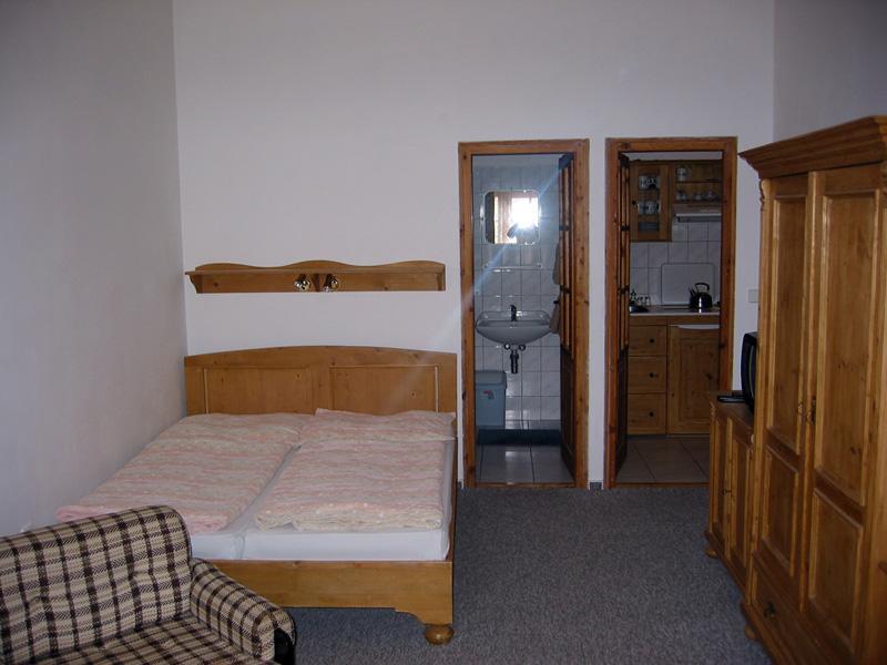 Penzion 102 Pardubice Luaran gambar