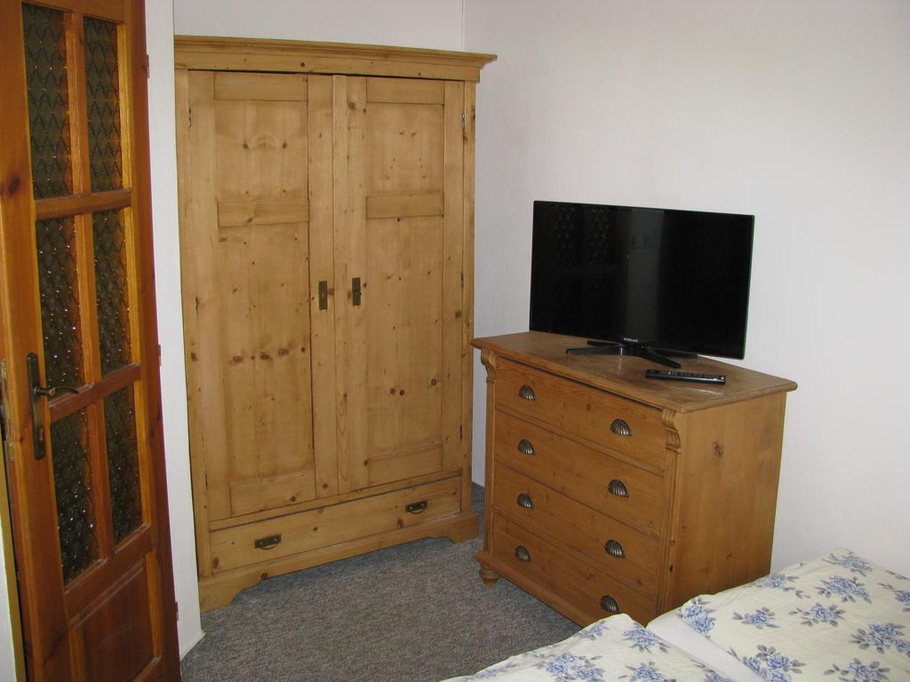 Penzion 102 Pardubice Luaran gambar
