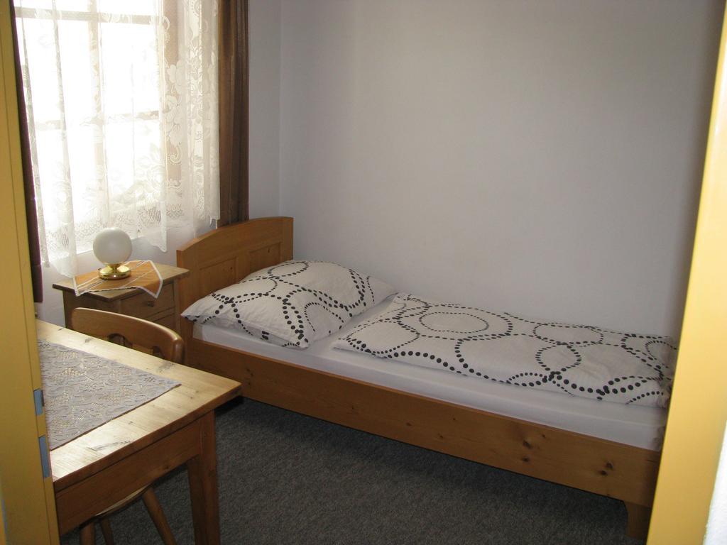 Penzion 102 Pardubice Luaran gambar