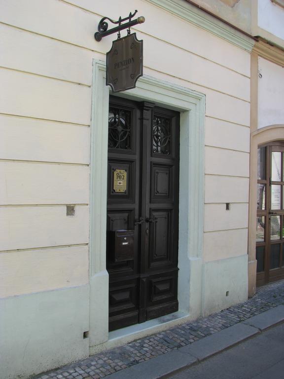 Penzion 102 Pardubice Luaran gambar